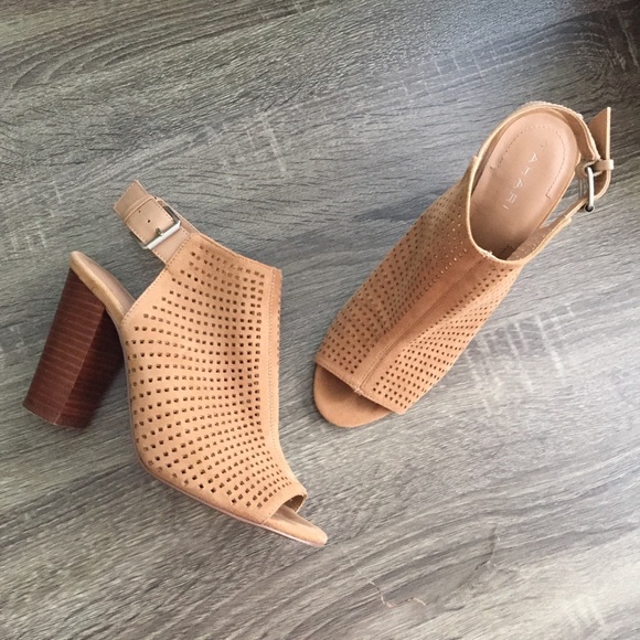 Tahari Shoes - Tahari Margaret Peep Toe Sandal